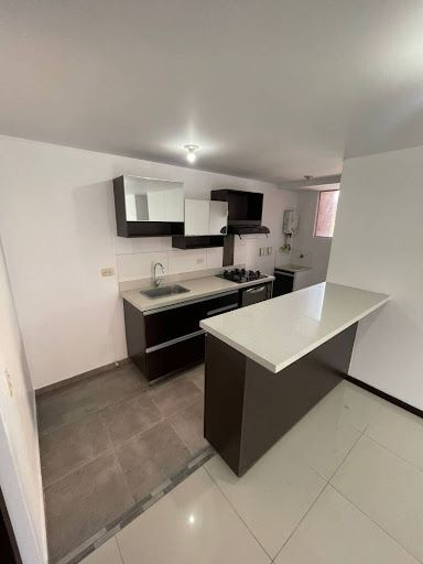 Apartamento en arriendo Antioquia Medellín Cuarta Brigada 70 m2 Habitaciones 3 Baños 2 Garajes 1 Precio $3650000