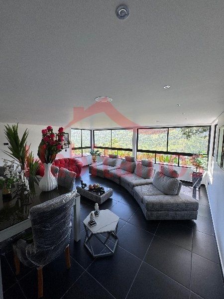 Casa en venta Antioquia Girardota Centro 680 m2 Habitaciones 3 Baños 5 Garajes 3 Precio $1400000000