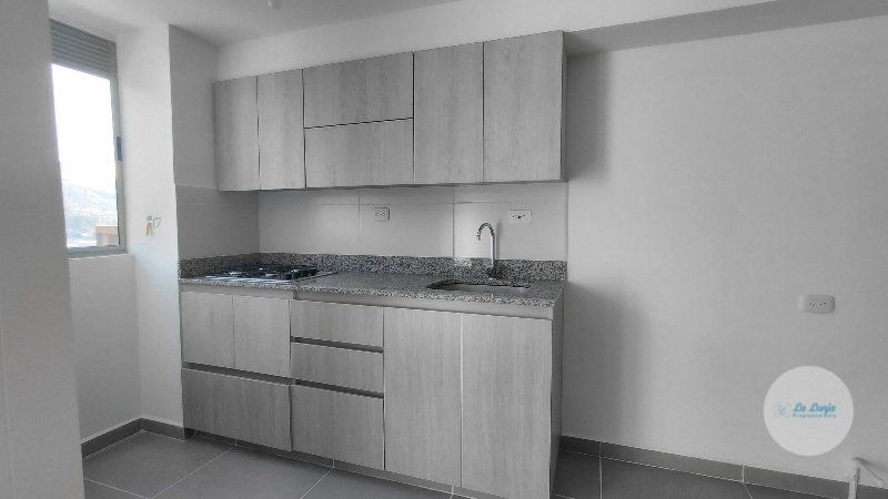 Apartamento en arriendo Antioquia Medellín Villa Tina 61 m2 Habitaciones 2 Baños 2 Garajes 1 Precio $2500000
