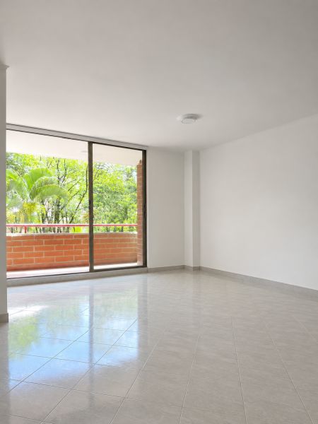 Apartamento en arriendo Antioquia Medellín Laureles 100 m2 Habitaciones 3 Baños 3 Garajes 1 Precio $3100000