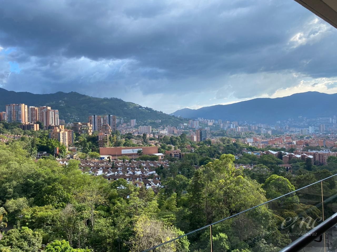 Apartamento en venta Antioquia Envigado La Inmaculada 99 m2 Habitaciones 3 Baños 2 Garajes 1 Precio $930000000