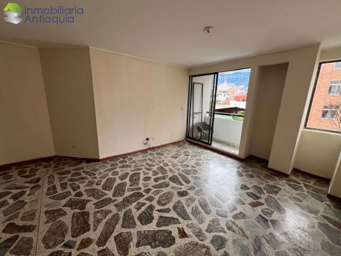 Apartamento en arriendo Antioquia Medellín Corazon De Jesus 100 m2 Habitaciones 3 Baños 3 Garajes 1 Precio $2900000
