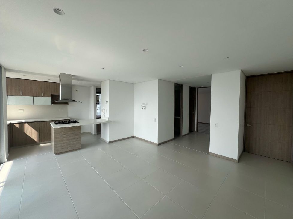 Apartamento en arriendo Antioquia Envigado La Inmaculada 80 m2 Habitaciones 2 Baños 2 Garajes 2 Precio $4000000