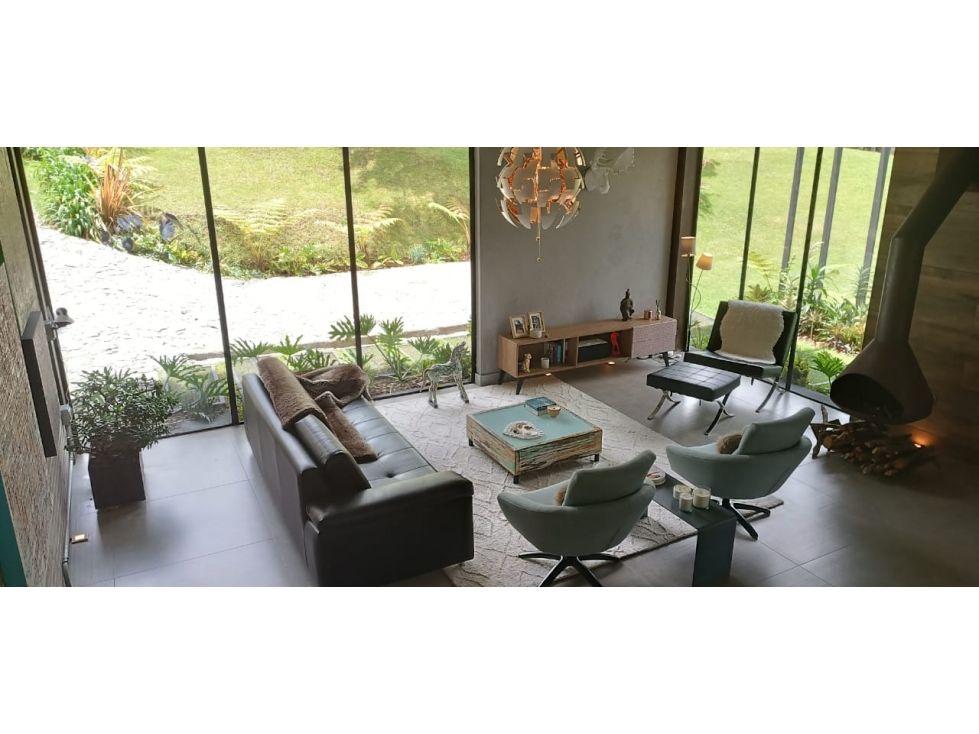 Casa Campestre en arriendo Antioquia Envigado Envigado 360 m2 Habitaciones 3 Baños 4 Garajes 2 Precio $11500000