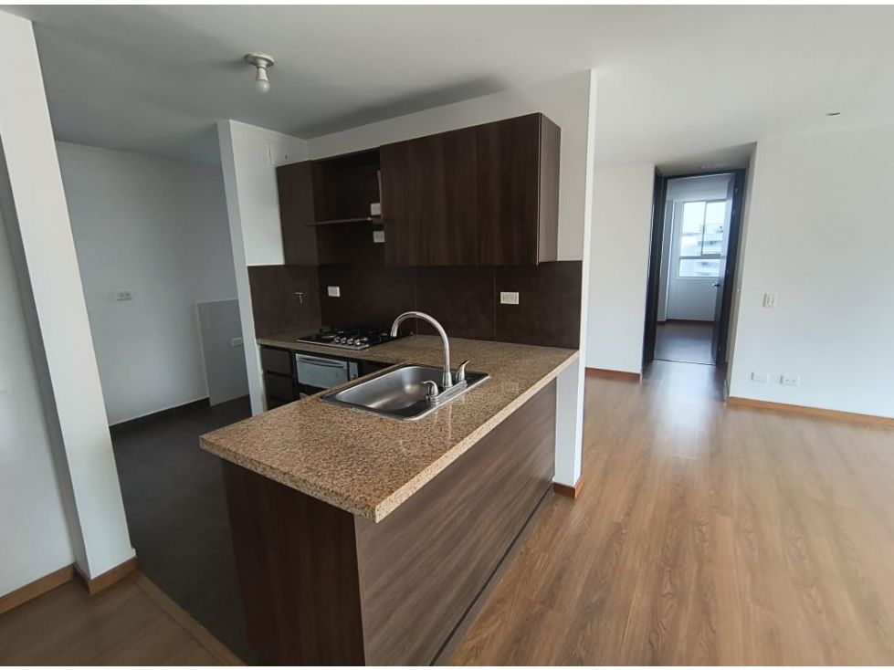 Apartamento en arriendo Antioquia Envigado El Esmeraldal 70 m2 Habitaciones 2 Baños 2 Garajes 1 Precio $4000000