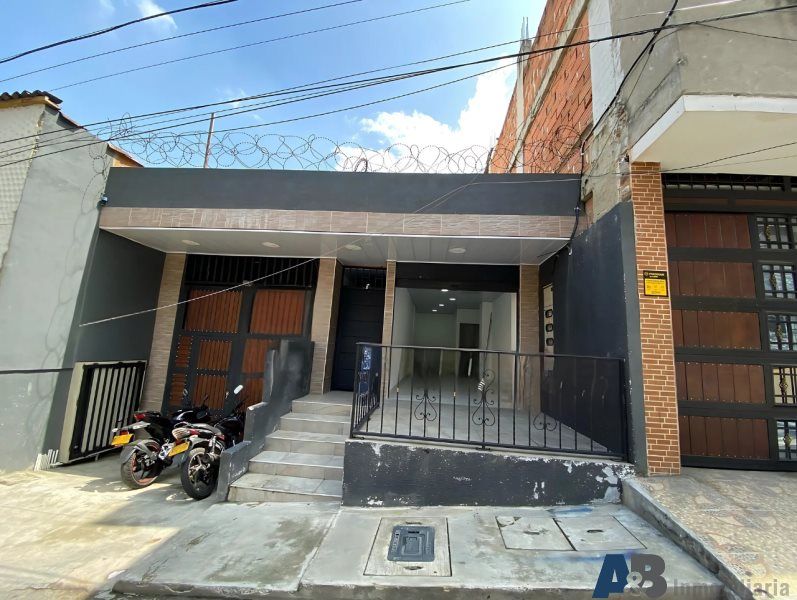 Local en arriendo Antioquia Medellín Bombona No1 24 m2 Habitaciones 0 Baños 1 Garajes 0 Precio $1500000