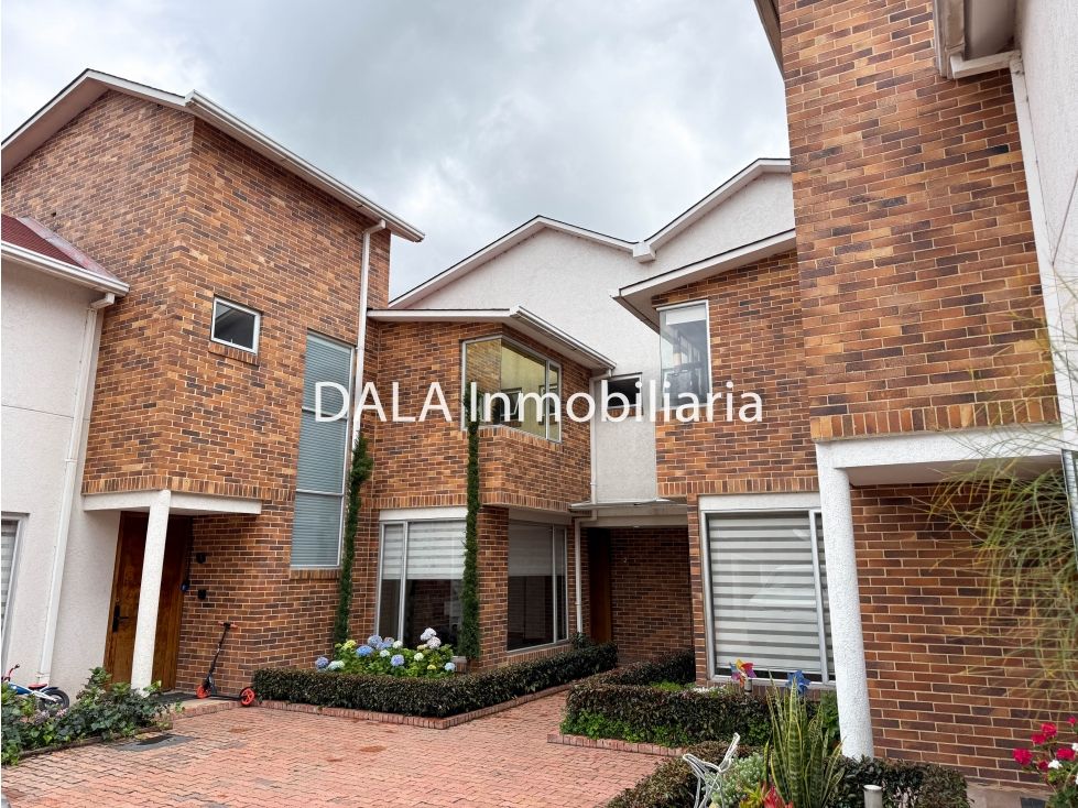 Casa en venta Cundinamarca Chía Chia 127 m2 Habitaciones 3 Baños 3 Garajes 2 Precio $619990000