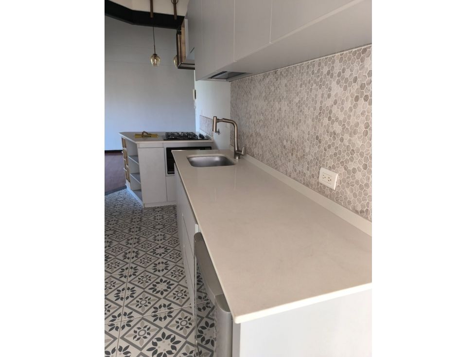 Apartamento en arriendo Antioquia Medellín Patio Bonito 100 m2 Habitaciones 2 Baños 1 Garajes 2 Precio $4370000