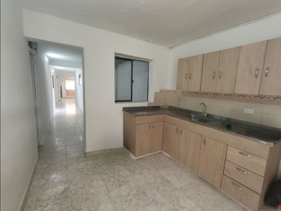 Apartamento en arriendo Antioquia Medellín Brasilia 100 m2 Habitaciones 4 Baños 2 Garajes 0 Precio $1900000