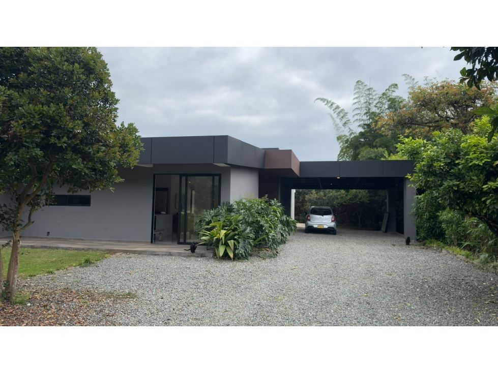 Casa Campestre en venta Antioquia La Ceja La Ceja 300 m2 Habitaciones 3 Baños 4 Garajes 2 Precio $1750000000