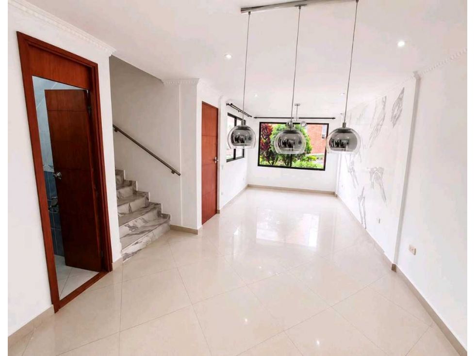 Casa en venta Antioquia La Estrella La Estrella 150 m2 Habitaciones 4 Baños 4 Garajes 2 Precio $1300000000