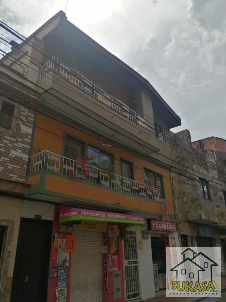 Casa en arriendo Antioquia Itagüí Centro 120 m2 Habitaciones 4 Baños 2 Garajes 0 Precio $2500000