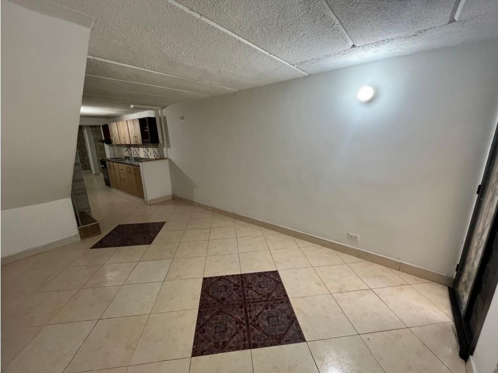 Casa en arriendo Antioquia Bello La Gran Avenida 70 m2 Habitaciones 4 Baños 2 Garajes 1 Precio $2200000