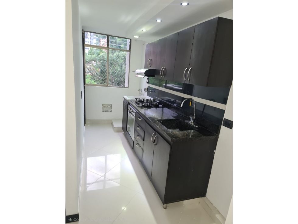 Apartamento en arriendo Antioquia Medellín La Mota 66 m2 Habitaciones 3 Baños 2 Garajes 1 Precio $2750000