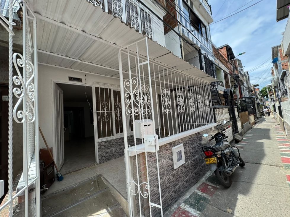 Apartamento en arriendo Valle Del Cauca Cali Ciudad Córdoba 75 m2 Habitaciones 3 Baños 2 Garajes 0 Precio $900000