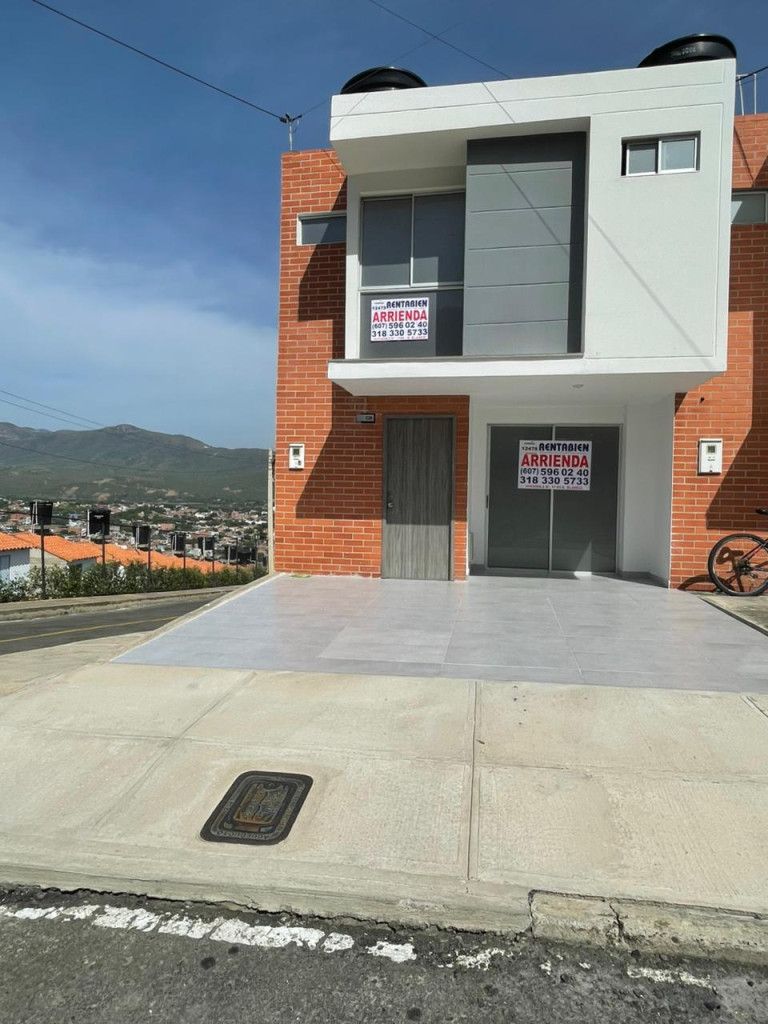 Casa en arriendo Norte De Santander Los Patios La Floresta 47 m2 Habitaciones 3 Baños 3 Garajes 1 Precio $1600000