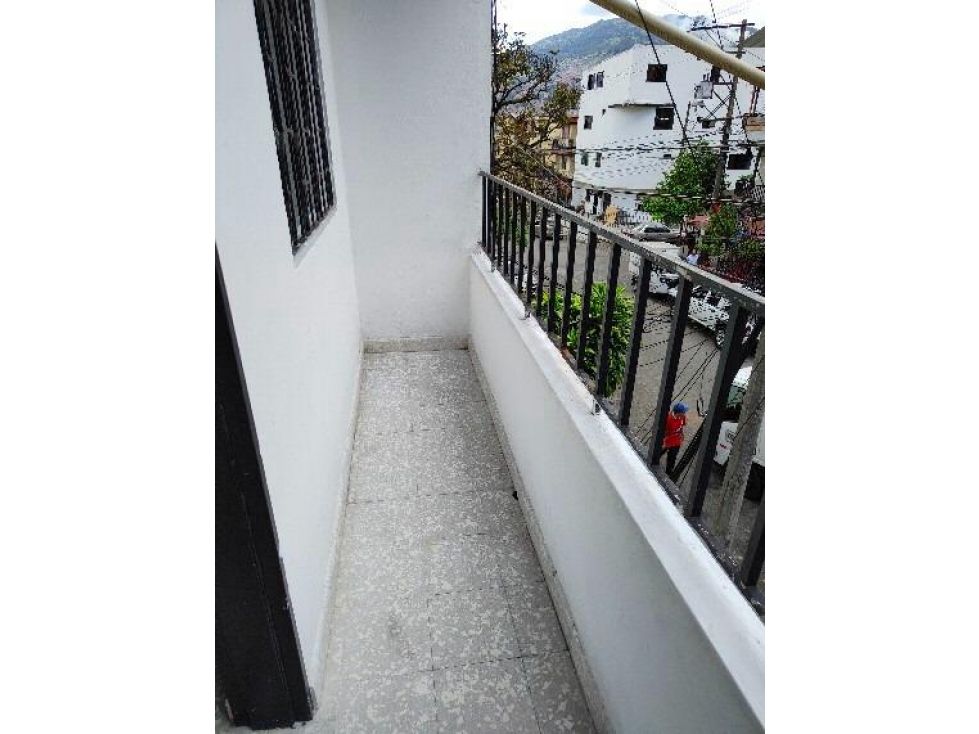Casa en venta Antioquia Medellín Brasilia 180 m2 Habitaciones 8 Baños 3 Garajes 0 Precio $439000000
