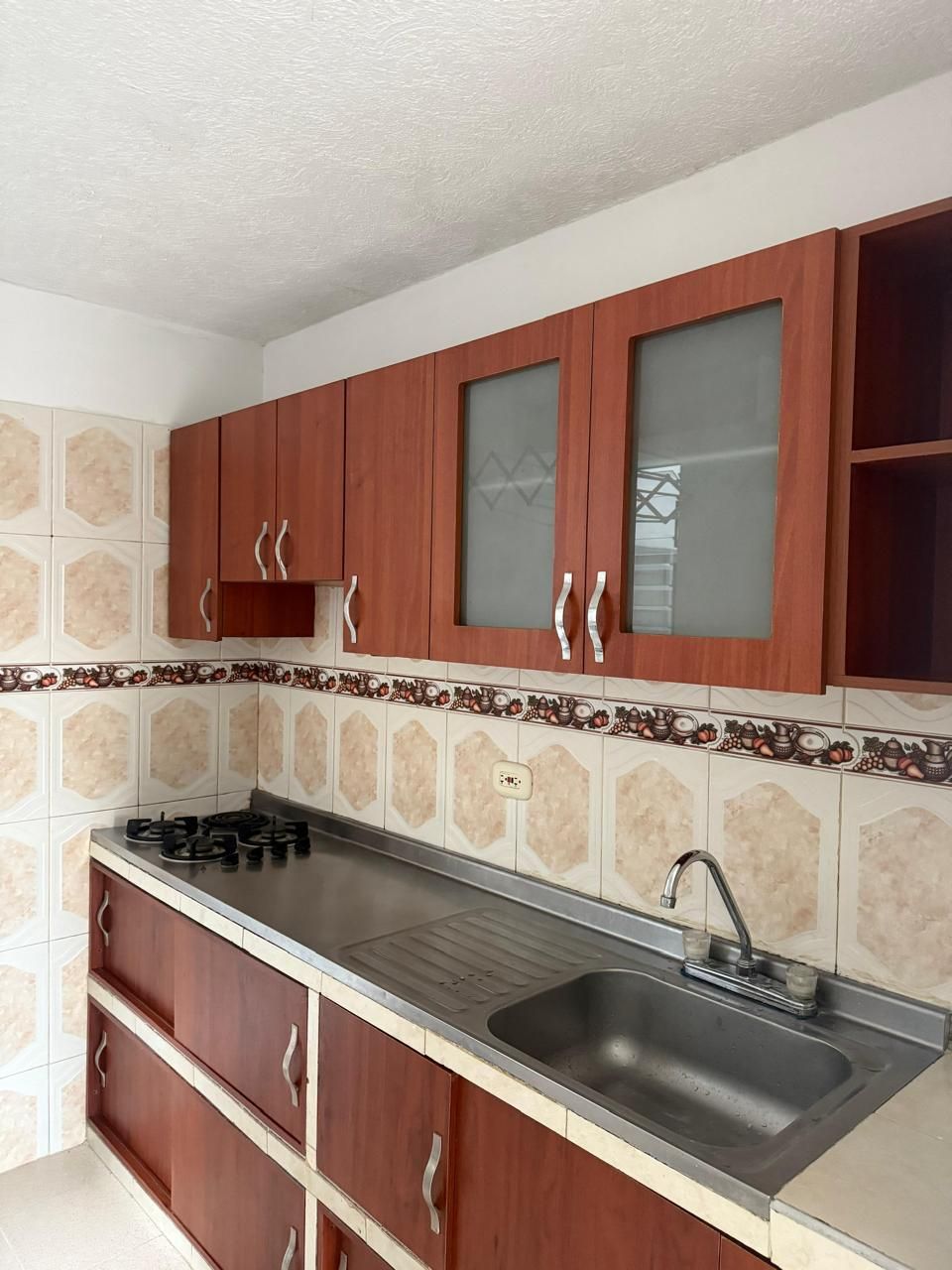 Apartamento en venta Valle Del Cauca Cali Urbanización San Joaquín 43 m2 Habitaciones 2 Baños 2 Garajes 1 Precio $189000000