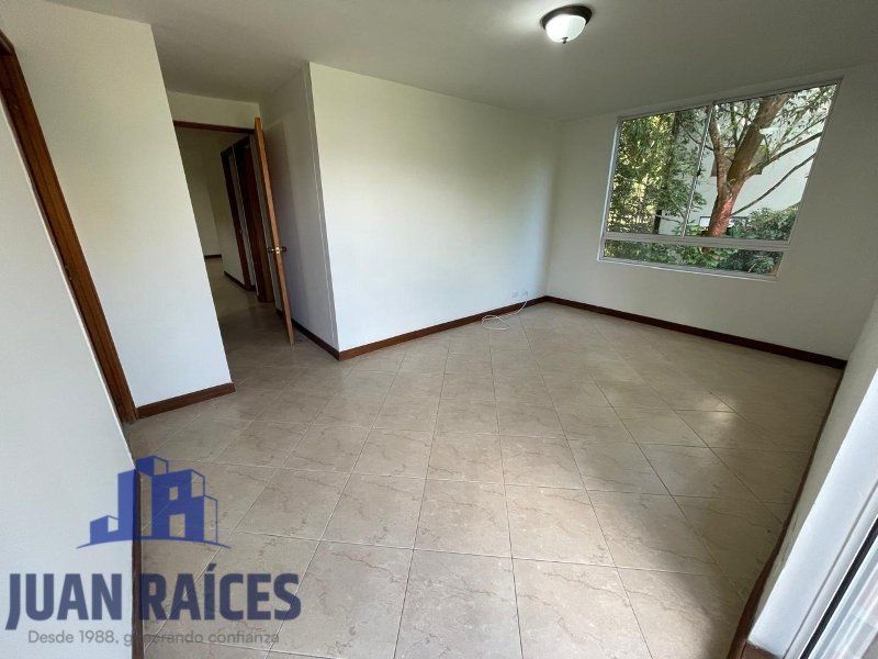 Apartamento en arriendo Antioquia Envigado Bosques De Zúñiga 105 m2 Habitaciones 3 Baños 3 Garajes 1 Precio $4900000