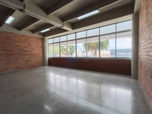 Oficina en arriendo Antioquia Medellín Santa Fe 128 m2 Habitaciones 0 Baños 2 Garajes 2 Precio $10546000
