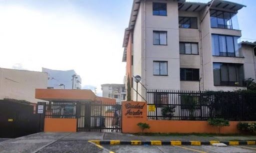 Apartamento en arriendo Valle Del Cauca Cali Urbanización Ciudad Jardín 80 m2 Habitaciones 3 Baños 2 Garajes 1 Precio $2380000