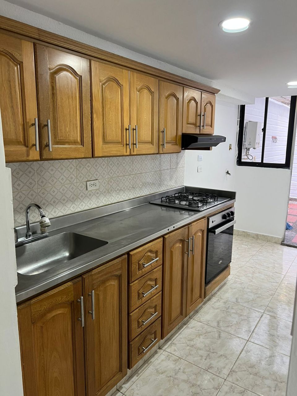Apartamento en arriendo Antioquia Medellín Los Alcazares 90 m2 Habitaciones 3 Baños 2 Garajes 1 Precio $2600000
