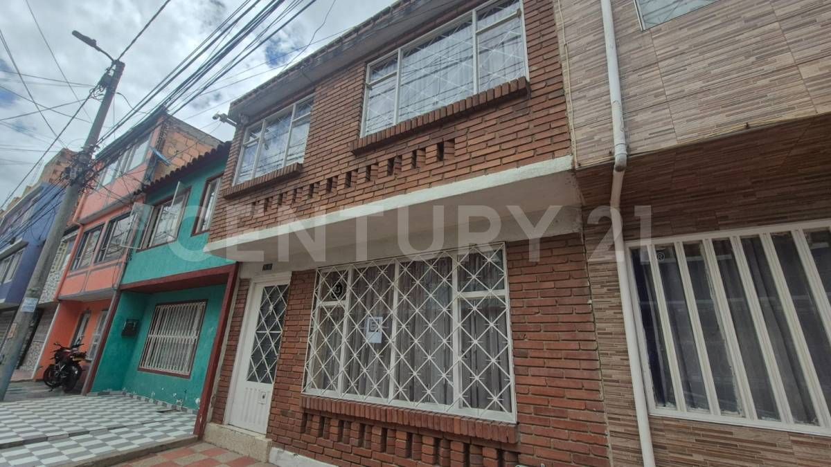 Casa en venta Cundinamarca Bogotá Bertha Hernandez De Ospina Et I 65 m2 Habitaciones 4 Baños 2 Garajes 0 Precio $360000000