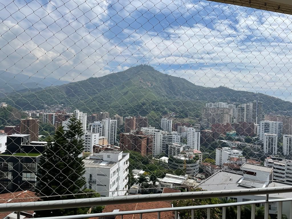 Apartamento en arriendo Valle Del Cauca Cali Arboledas 146 m2 Habitaciones 3 Baños 4 Garajes 2 Precio $5500000