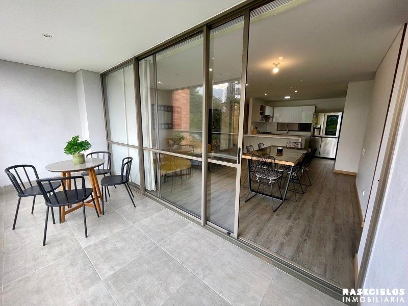 Apartamento en arriendo Antioquia Medellín Los Naranjos 125 m2 Habitaciones 3 Baños 3 Garajes 1 Precio $9000000