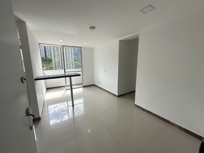 Apartamento en arriendo Antioquia Bello Urbanización San Silvestre 55 m2 Habitaciones 3 Baños 2 Garajes 1 Precio $1800000