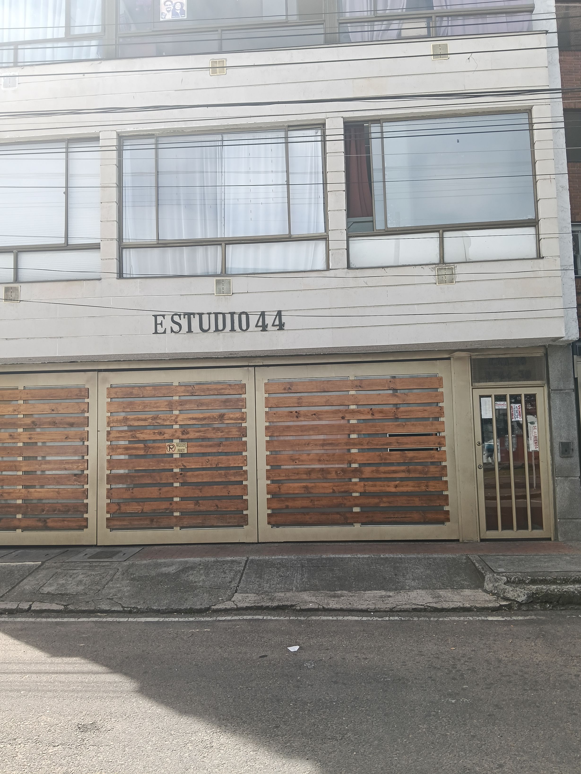 Apartaestudio en arriendo Cundinamarca Bogotá Santa Teresita 20 m2 Habitaciones 1 Baños 1 Garajes 0 Precio $1400000