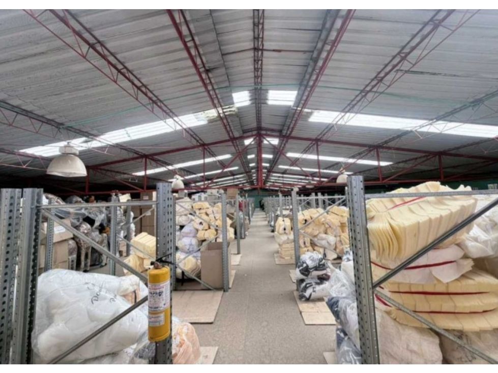 Bodega en venta Cundinamarca Bogotá Toberin 840 m2 Habitaciones 0 Baños 0 Garajes 0 Precio $4500000000