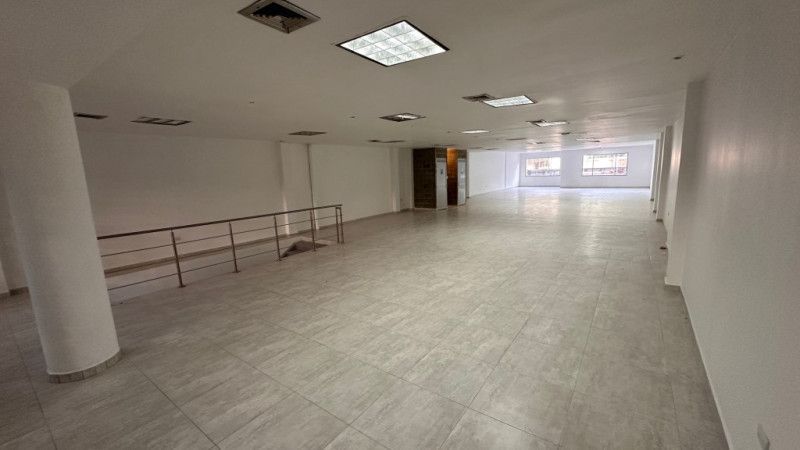 Local en arriendo Valle Del Cauca Cali Santa Mónica 320 m2 Habitaciones 0 Baños 2 Garajes 1 Precio $4600000