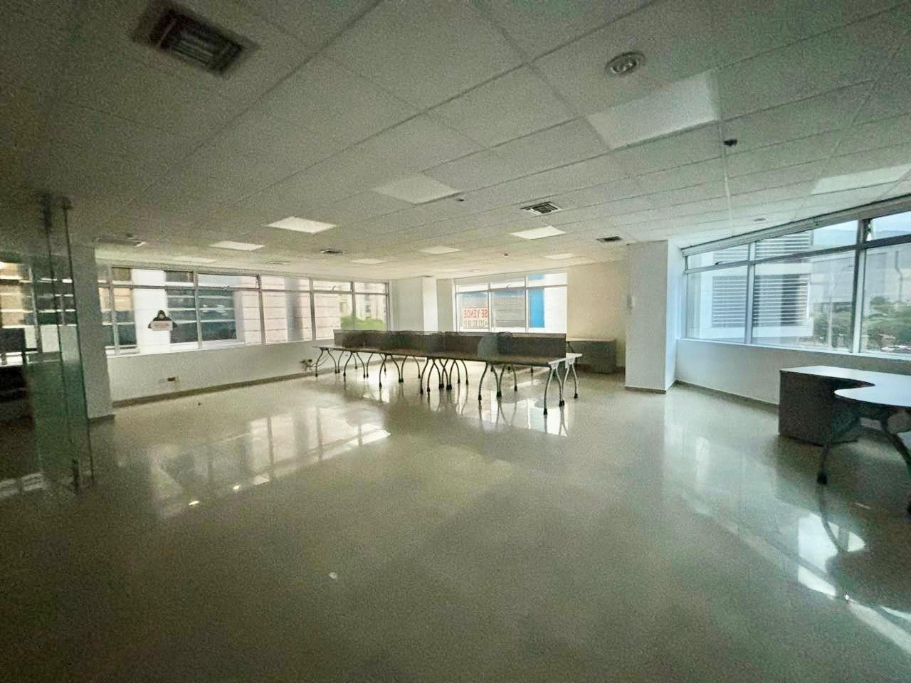 Oficina en arriendo Valle Del Cauca Cali Chipichape 158 m2 Habitaciones 0 Baños 3 Garajes 4 Precio $9000000