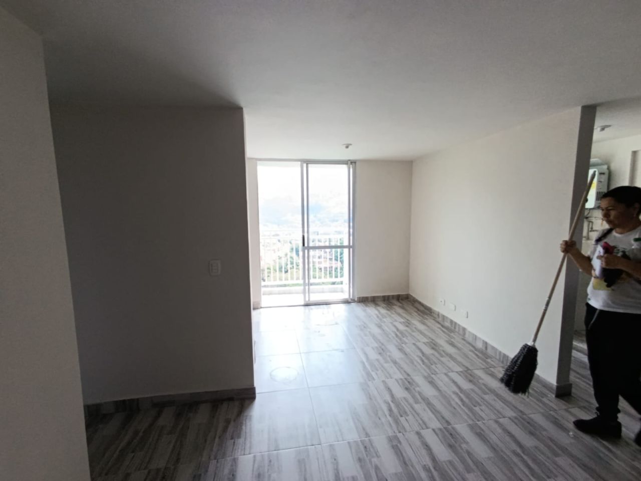 Apartamento en arriendo Antioquia Medellín Naranjitos 60 m2 Habitaciones 2 Baños 2 Garajes 0 Precio $1700000