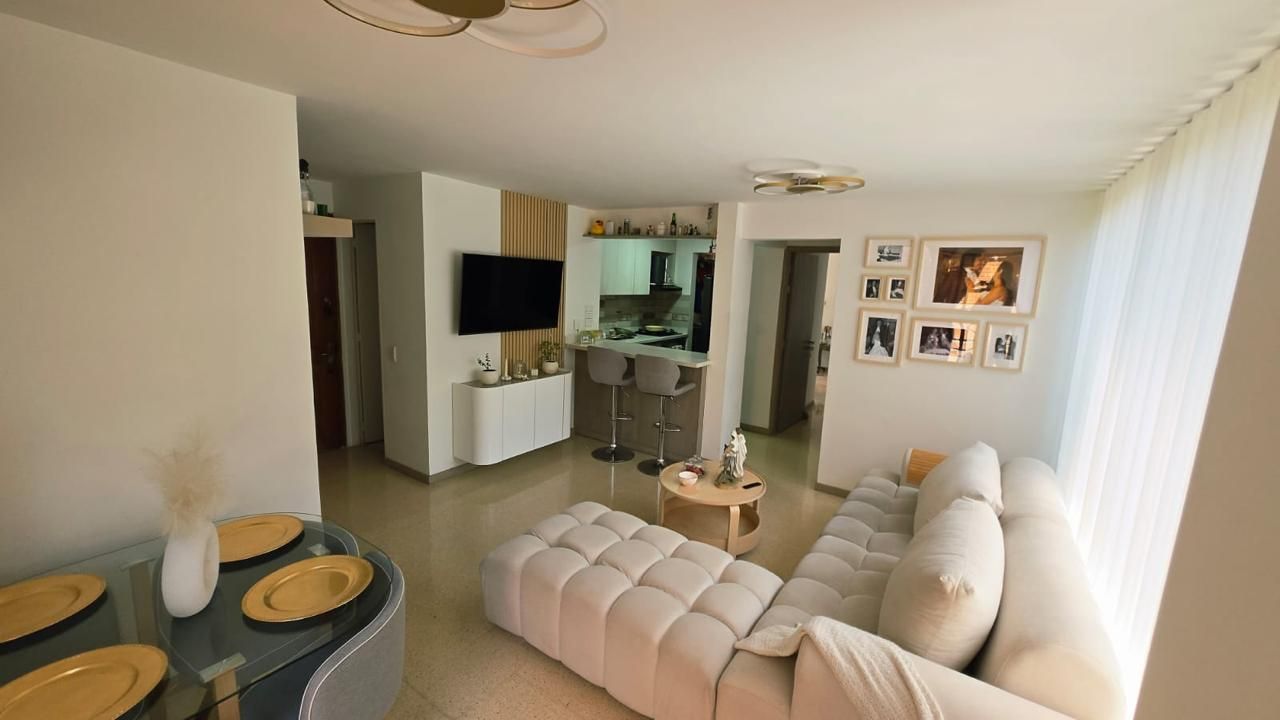 Apartaestudio en arriendo Antioquia Medellín Los Naranjos 60 m2 Habitaciones 1 Baños 2 Garajes 1 Precio $3200000