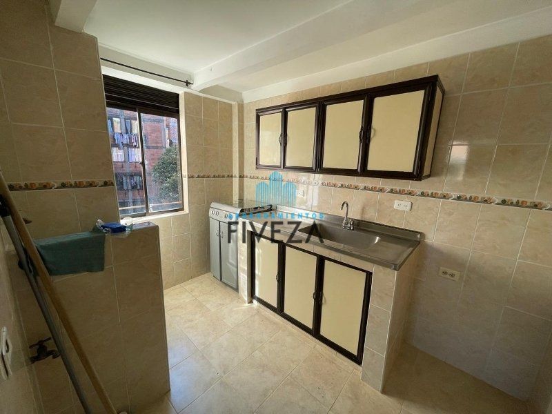 Apartamento en arriendo Antioquia Itagüí Ub Los Naranjos 75 m2 Habitaciones 3 Baños 2 Garajes 1 Precio $1800000