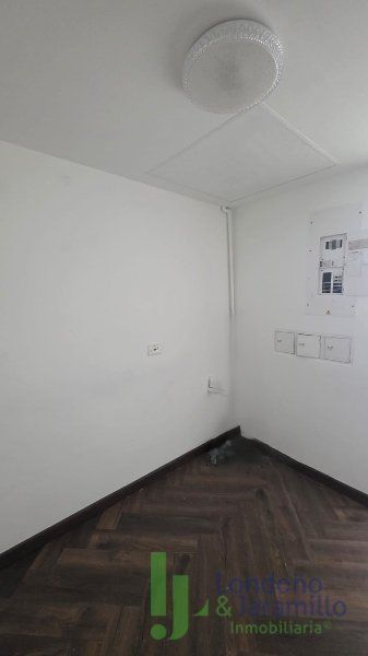 Oficina en arriendo Antioquia Envigado Primavera 37 m2 Habitaciones 0 Baños 0 Garajes 1 Precio $2800000