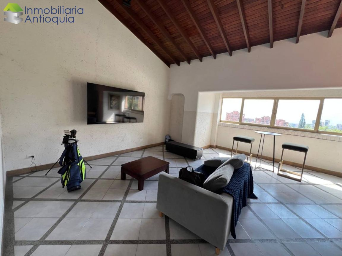 Apartamento en arriendo Antioquia Medellín Corazon De Jesus 250 m2 Habitaciones 3 Baños 4 Garajes 2 Precio $10000000