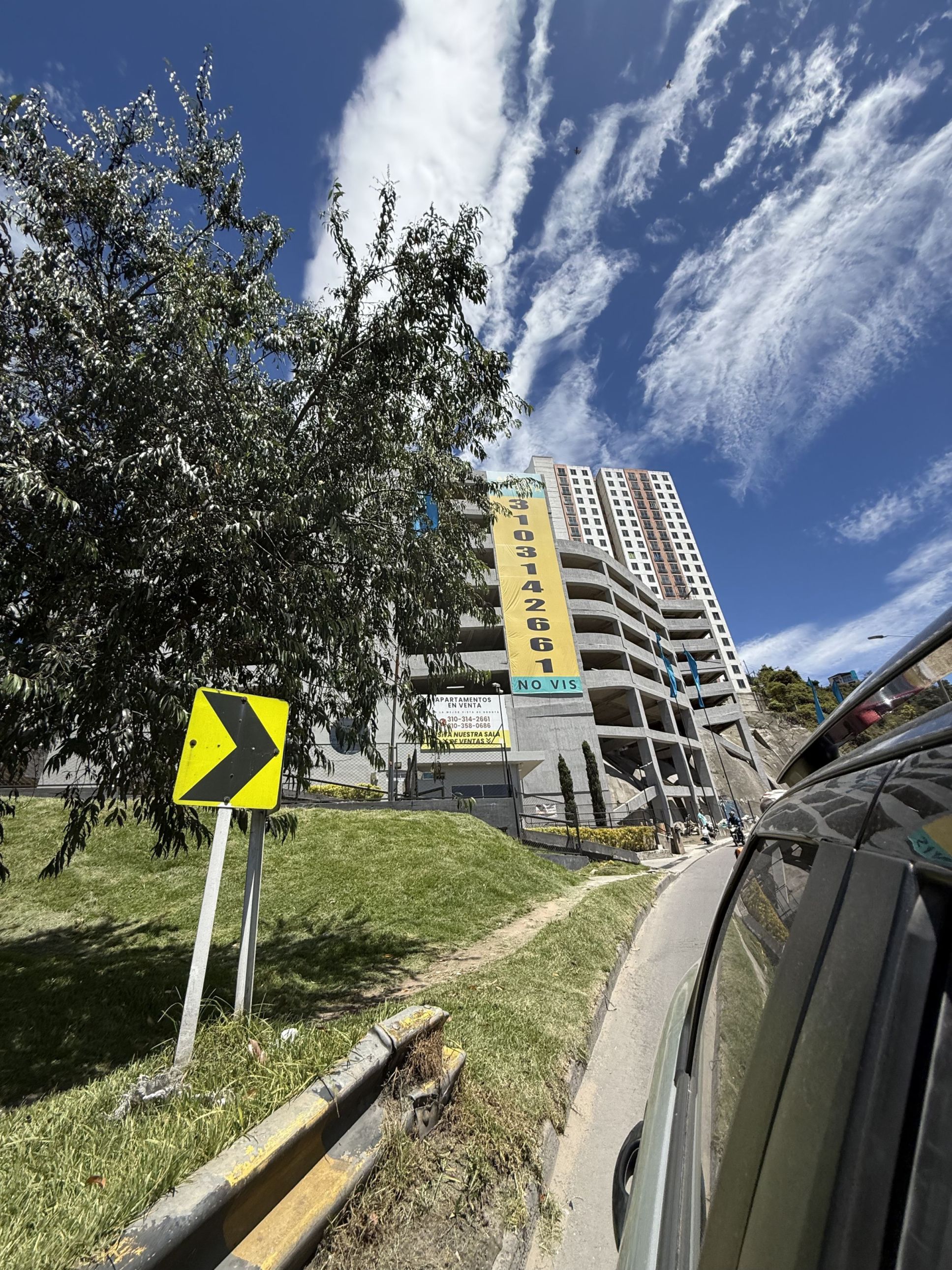 Apartamento en venta Cundinamarca Bogotá Las Lomas 45 m2 Habitaciones 3 Baños 2 Garajes 1 Precio $235000000