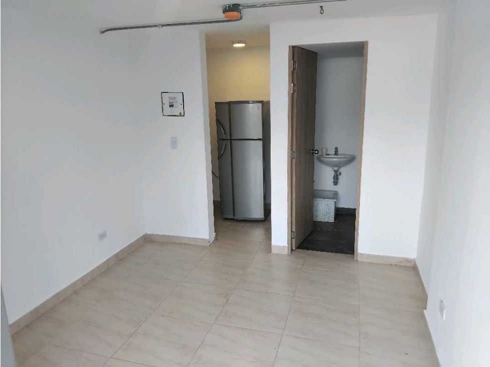Local en arriendo Caldas Manizales Santa Helena 12 m2 Habitaciones 0 Baños 1 Garajes 0 Precio $800000