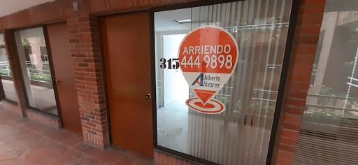 Oficina en arriendo Antioquia Medellín El Poblado 24 m2 Habitaciones 0 Baños 1 Garajes 1 Precio $2583861