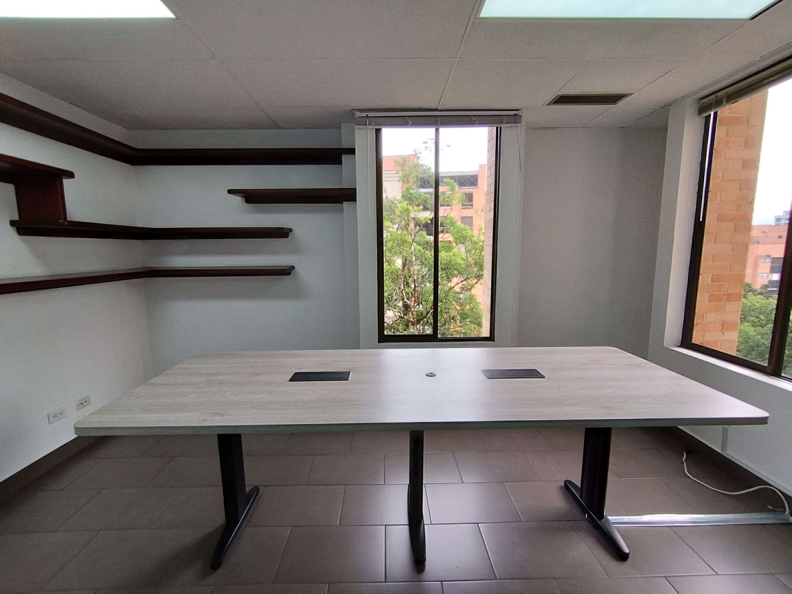 Oficina en arriendo Antioquia Medellín Patio Bonito 37 m2 Habitaciones 0 Baños 0 Garajes 0 Precio $3787600