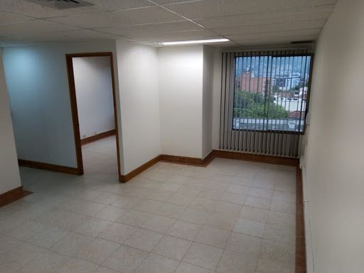 Oficina en arriendo Antioquia Medellín Villa Carlota 35 m2 Habitaciones 0 Baños 1 Garajes 1 Precio $3200000