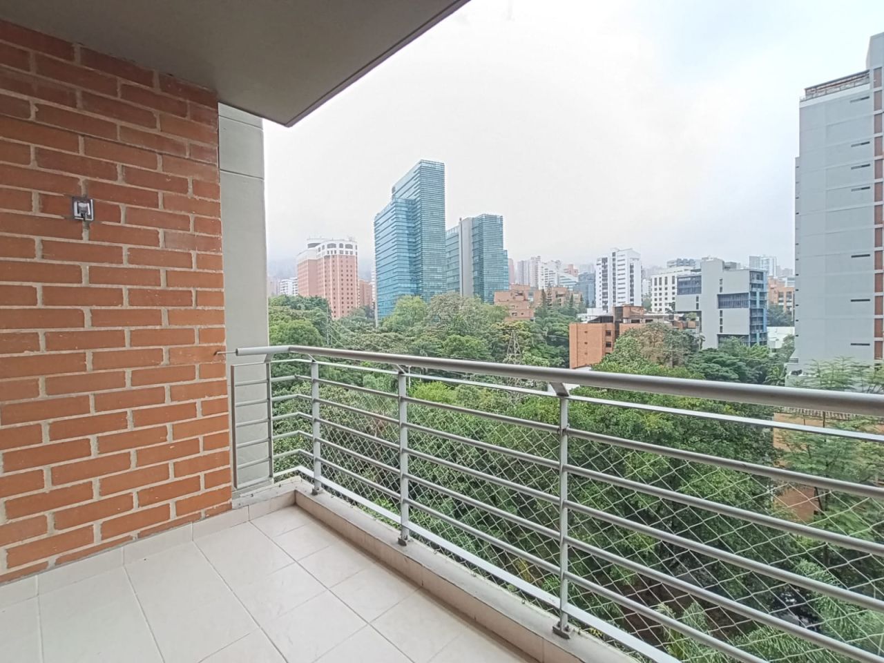 Apartamento en arriendo Antioquia Medellín Astorga 70 m2 Habitaciones 2 Baños 2 Garajes 1 Precio $4100000