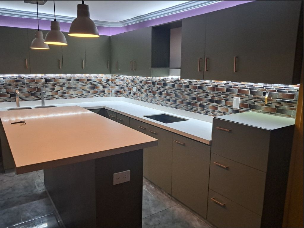 Casa en arriendo Antioquia Medellín Astorga 200 m2 Habitaciones 5 Baños 2 Garajes 0 Precio $19000000