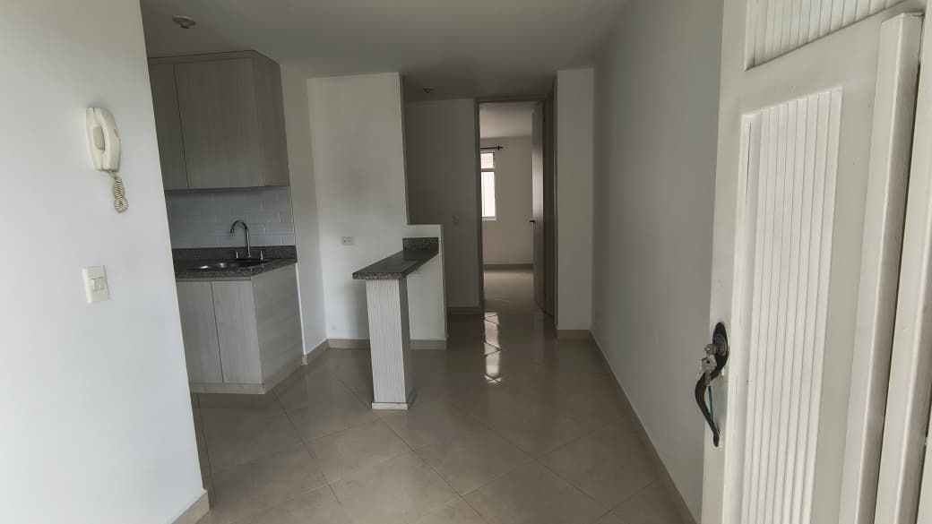 Apartaestudio en arriendo Antioquia Medellín Los Cerros El Vergel 10 m2 Habitaciones 1 Baños 1 Garajes 0 Precio $1350000