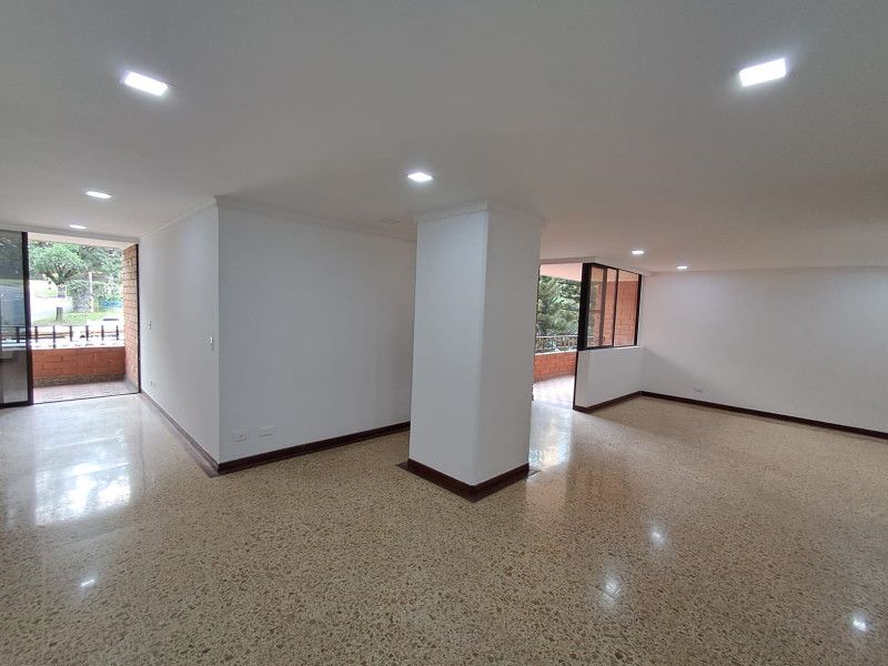 Apartamento en arriendo Antioquia Medellín La Aguacatala 150 m2 Habitaciones 3 Baños 4 Garajes 0 Precio $6200000