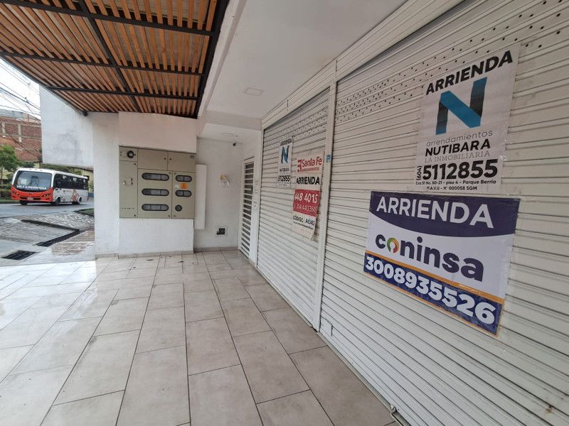 Local en arriendo Antioquia Medellín Prado 240 m2 Habitaciones 0 Baños 2 Garajes 0 Precio $12000000
