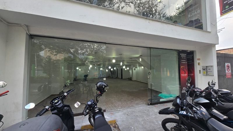 Local en arriendo Antioquia Envigado Villa Grande 200 m2 Habitaciones 0 Baños 2 Garajes 0 Precio $11000000